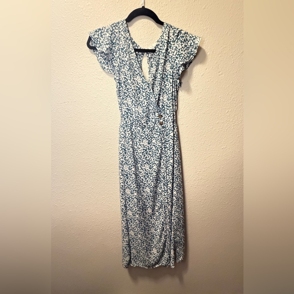 Floral Casual Blue and White Maxi Dress